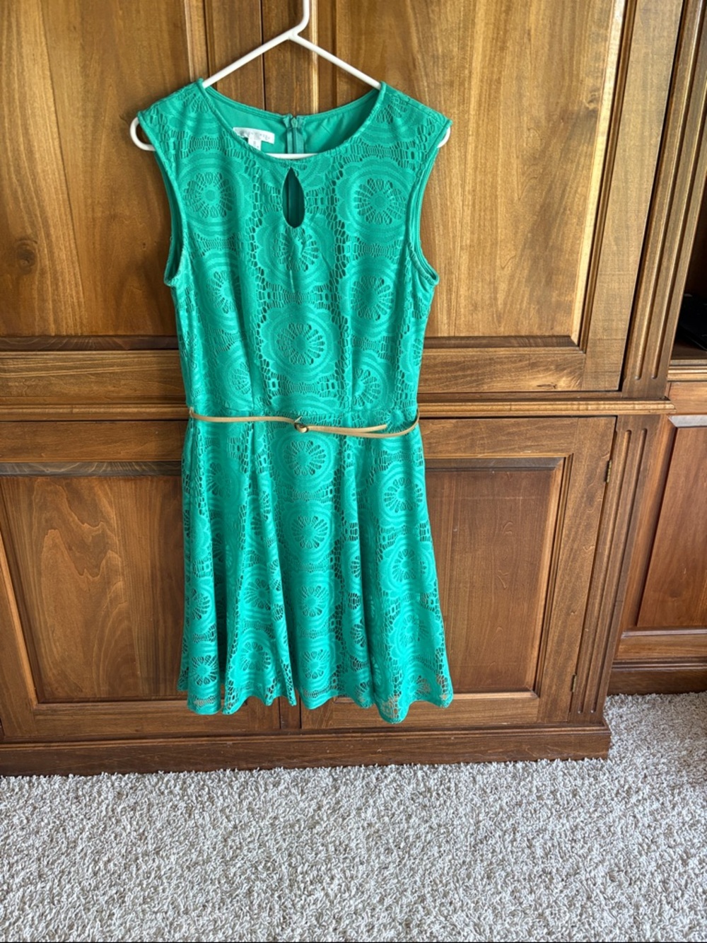 Sleeveless dress
